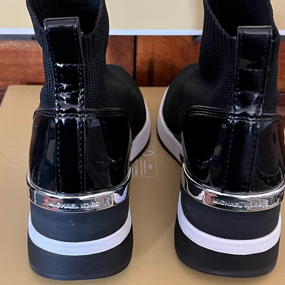 Michael Kors Black Skyler Stretch Knit Sock High Top Bootie Sneakers Size 6.5! - Picture 8 of 12
